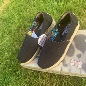 SKECHERS LADIES BOB WEDGE CANVAS SHOES